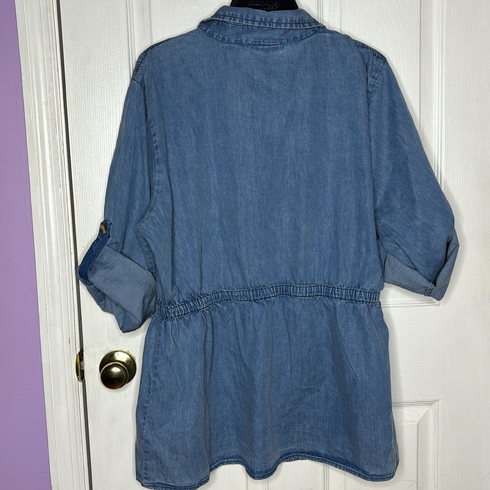 Chambray Peplum Top - Picture 6 of 10